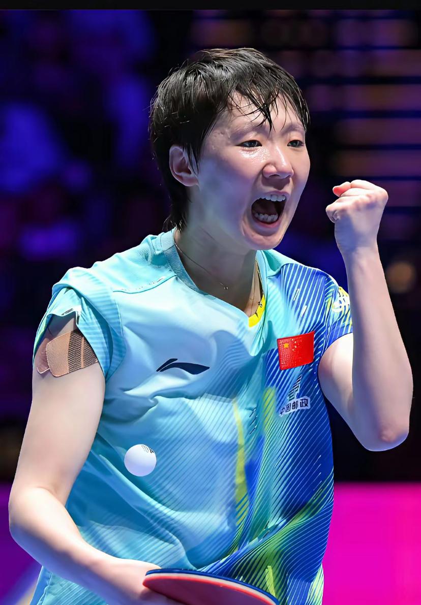 大V贺晓龙不但担心国乒后继无人，
还发了长文，
三人是骄傲。

王楚钦，王曼昱，