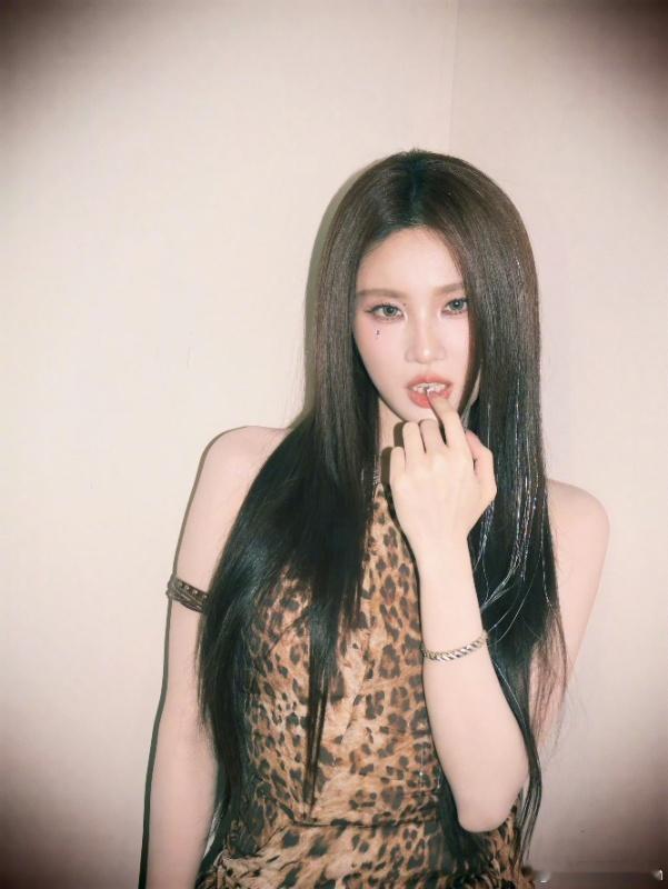 张慧雯三公小考第一 逆袭剧本直接拿捏！前期小考各种紧张慌乱，疯狂苦练过后实力暴涨