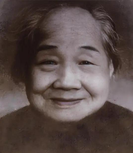 1950年，毛岸英看望外婆向振熙，问她有什么要求，向振熙却说“我只要10万元。”