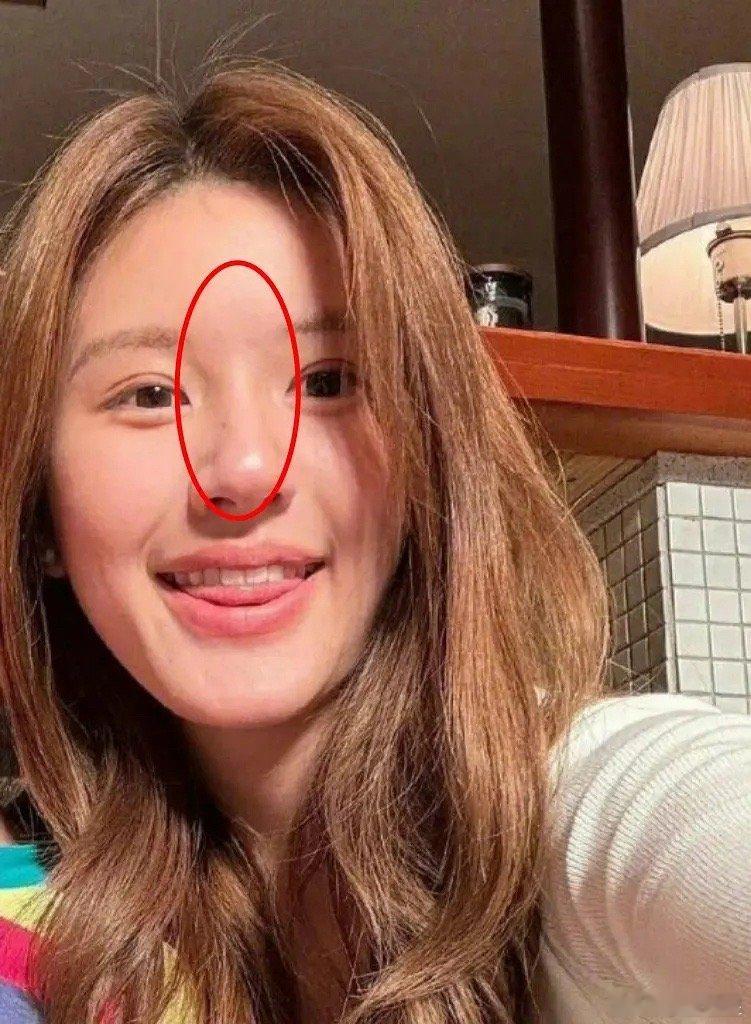 赵露思这里是啥请问？ ​​​