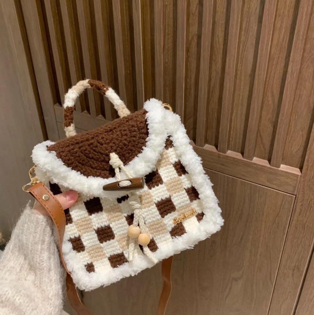 @manshimz 哦呦这个可以有呀，正适合这个季节🥰🥰🥰真赞。#钩针编织