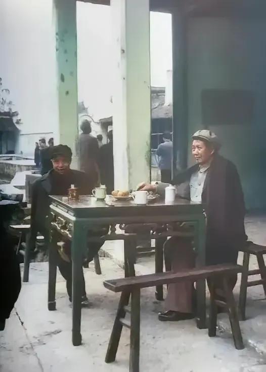 路边茶馆！