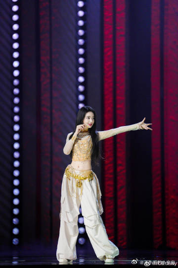 张宸逍发长文安利代斯 温暖的姐弟情谊令人动容，弟弟全力应援姐姐，代斯凭借扎实功底