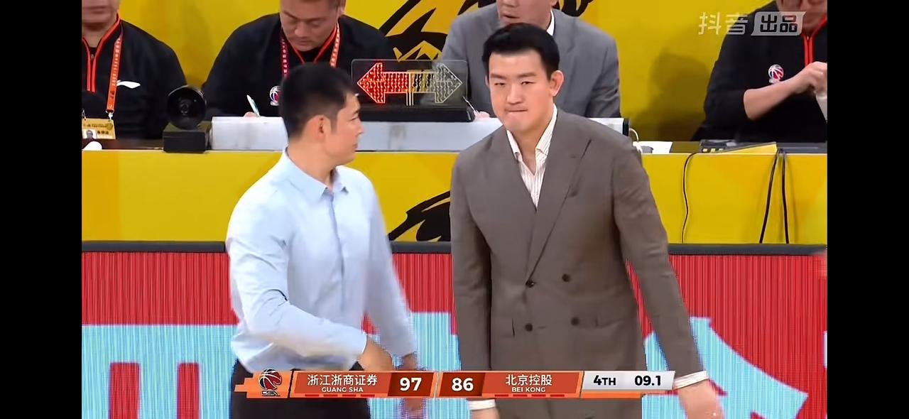 不出任何意外，卫冕冠军取得了胜利✌️！

       在刚刚结束的浙江浙商证券