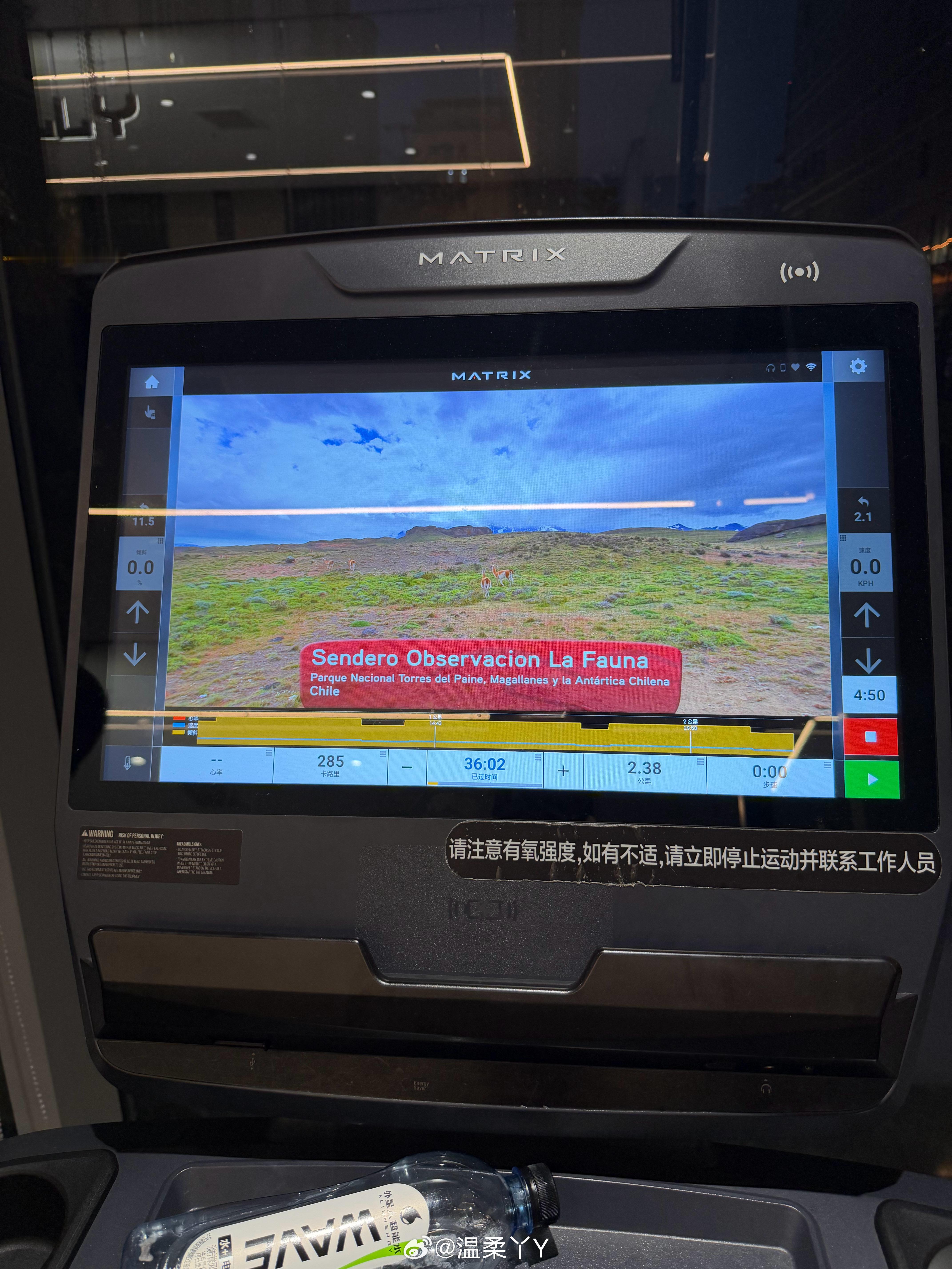 天为什么还不亮？我快要饿死了 
