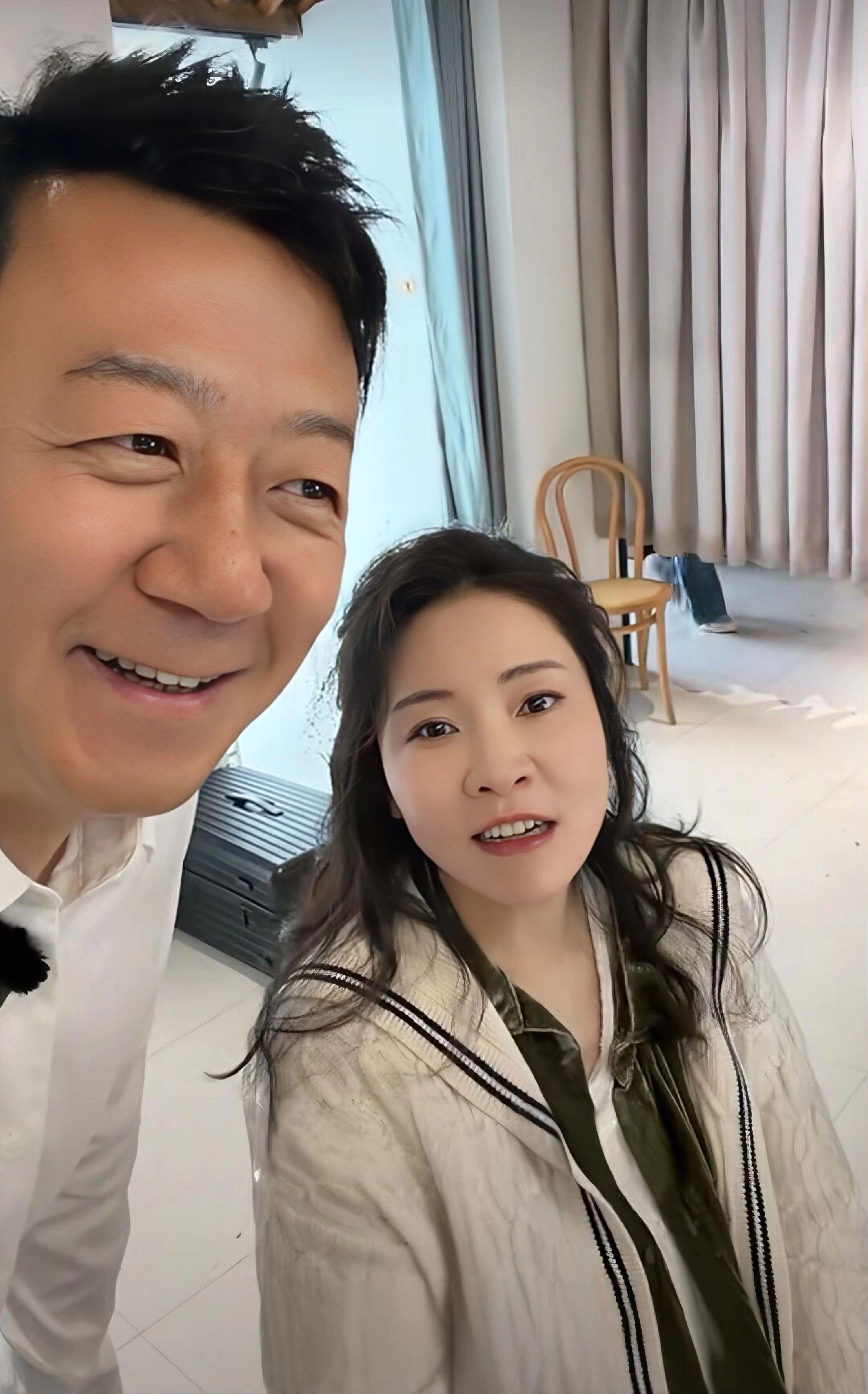 迟到20年的婚纱照，终究还是补上了😭 5月3日，郭涛晒出暖心Vlog...