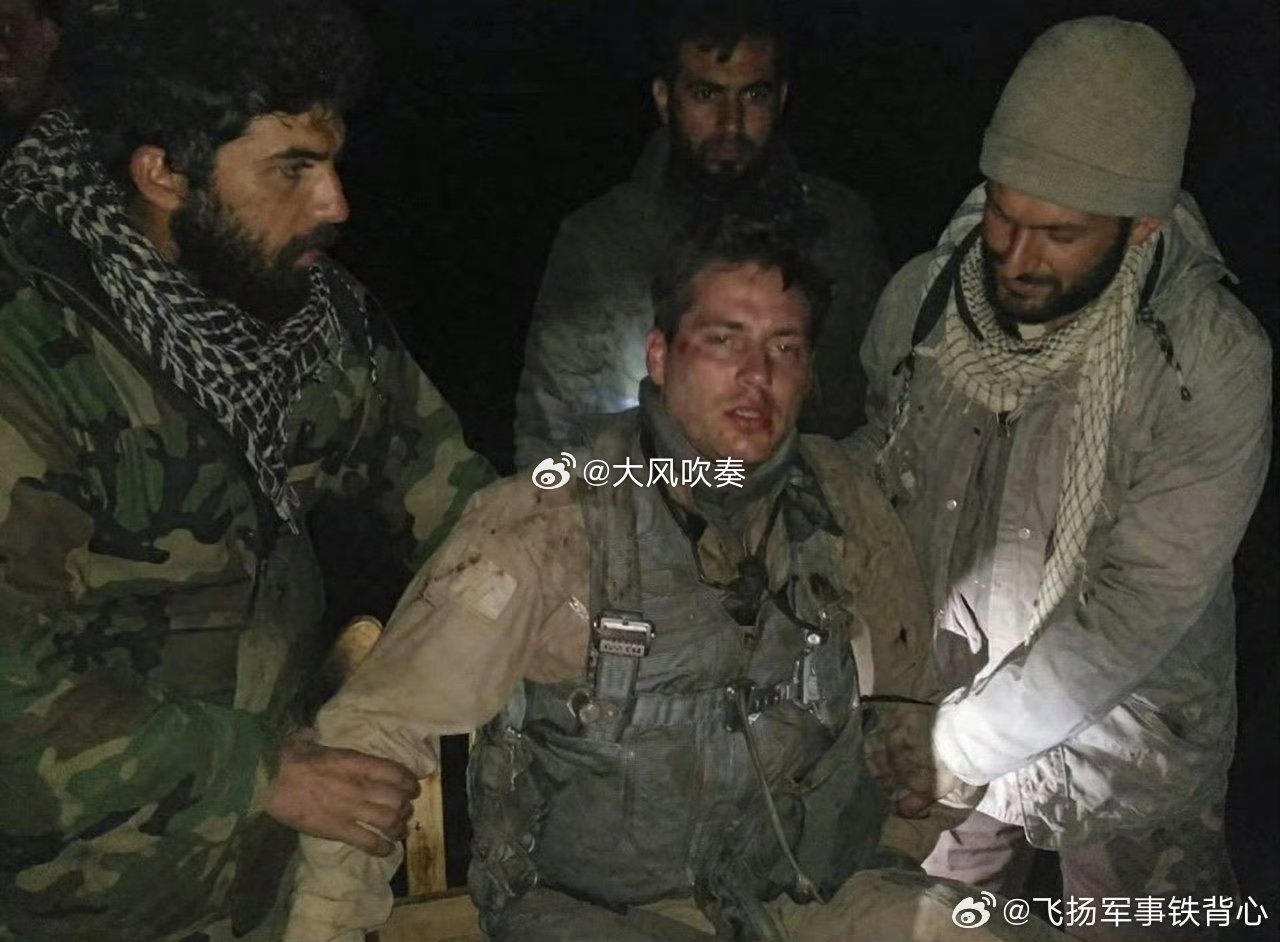 特朗普一直呆在白宫特朗普说，把照片中间那个人救回来了。热点观点