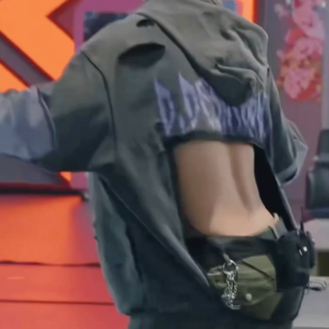 王鹤棣为了冲一亿票房也是拼了…