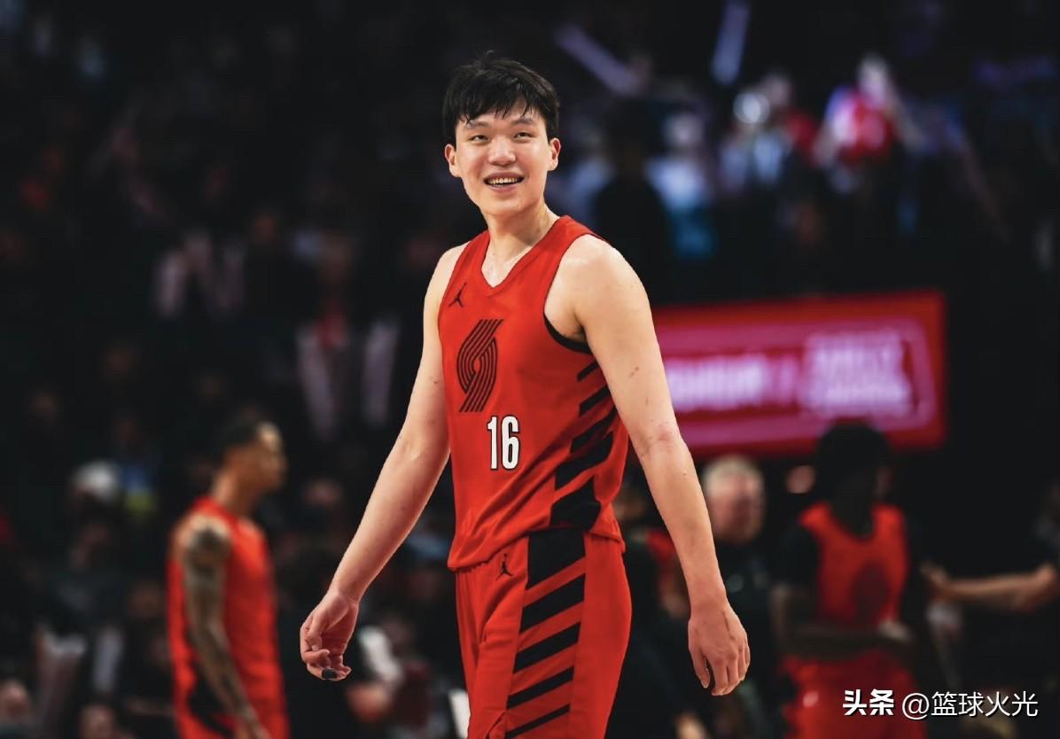 给球盲们普及一下，篮球讲真实命中率，造成对手4次犯规，罚球得到4分，一共得到6分