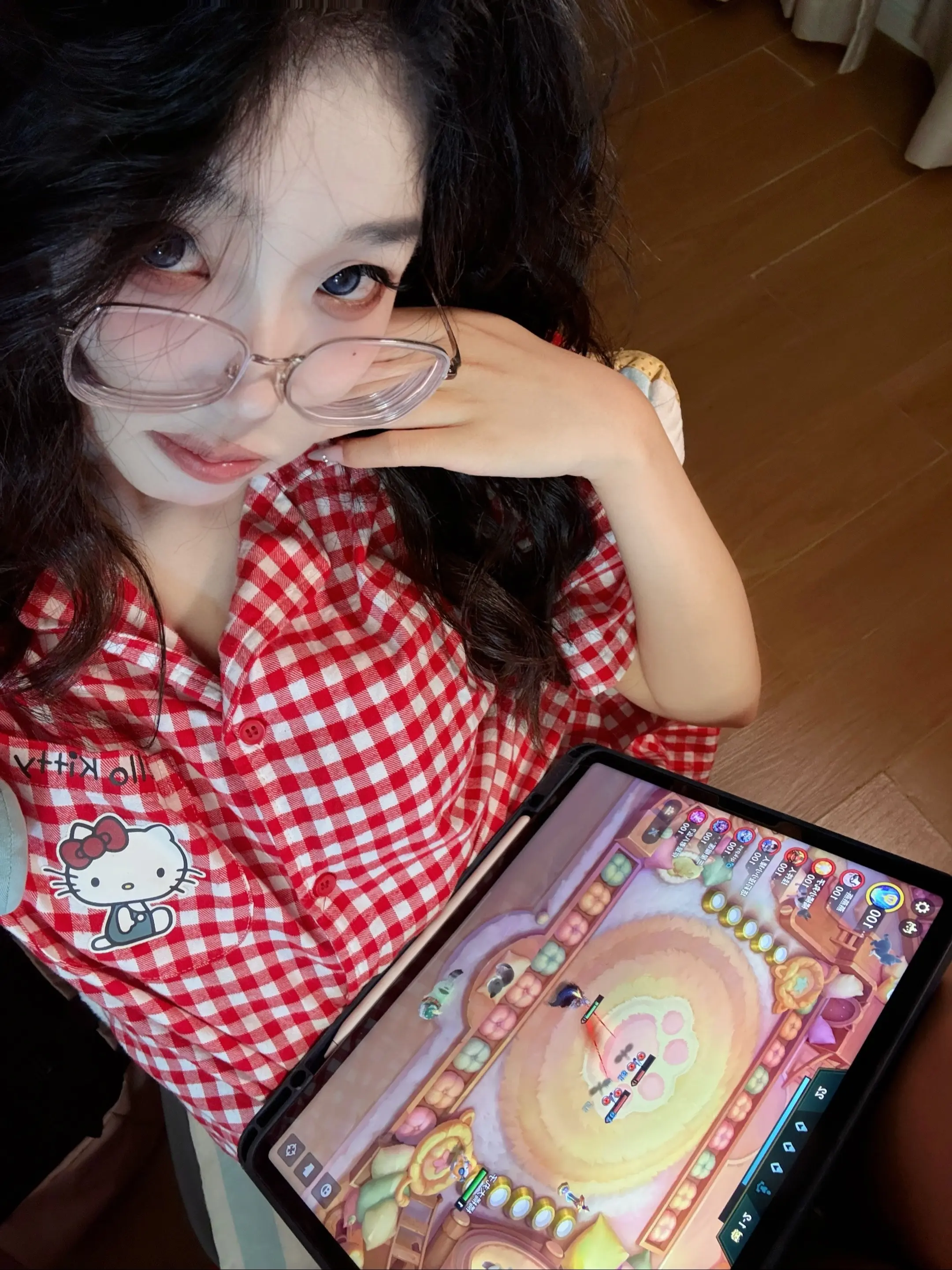 你又不玩金铲铲，我才懒得泡你。你好👋🥰，可以一起铲铲嘛？我可以陪你铲到天亮