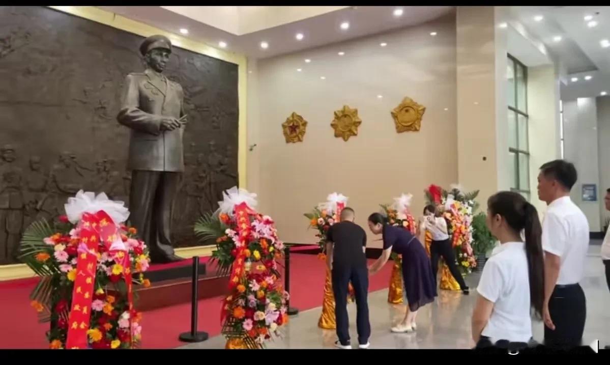 2025年8月10日，是开国大将粟裕诞辰118周年纪念日。在这一天，粟裕将军的老