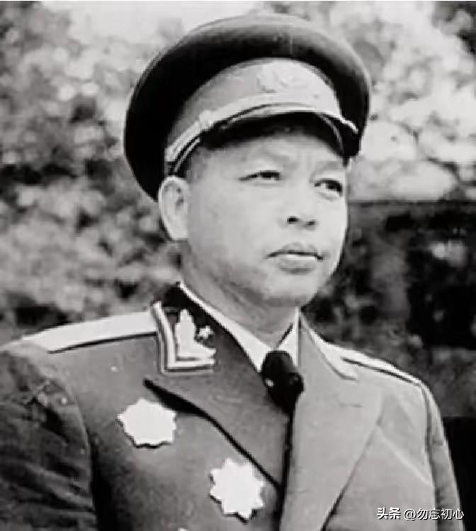 1939年地主倾尽家底助八路军突围
 
1939年，一地主将300名八路军接到家
