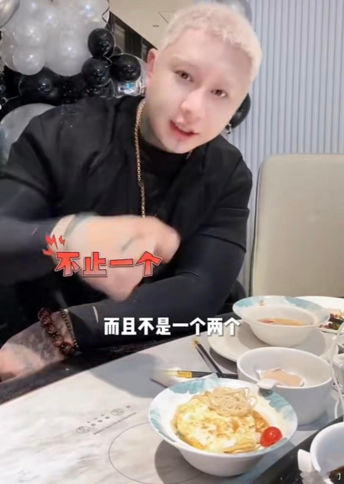 网红方丈承认出轨互联网这碗饭的门槛太低了，什么人都能来分一杯羹，说自己出轨还自以