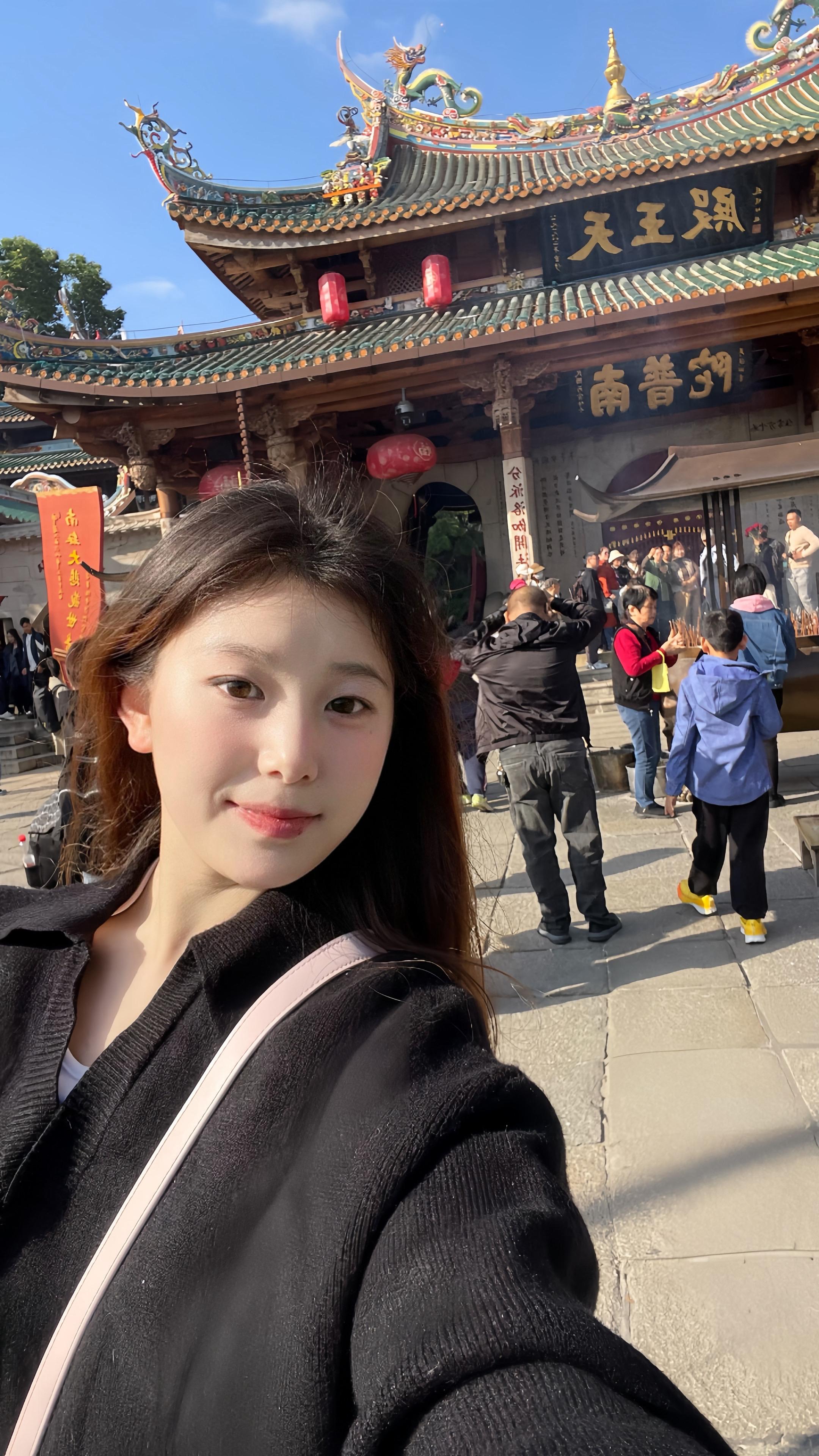 我在南普陀寺偷偷替你求了平安世人都不知道只有菩萨知道 希望你世世平安 ...