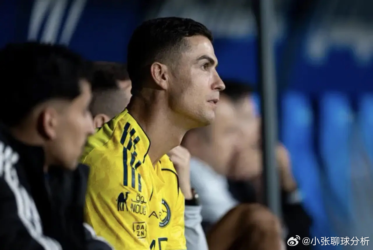 C罗被吓得坐飞机跑路？目前人仍在沙特 伊朗局势或导致其无球可踢近期，伊朗及美国以