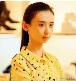 不知道从什么时候起，徐梓钧的气质就有了翻天覆地的变化，促成她这种蜕变的原因，到底