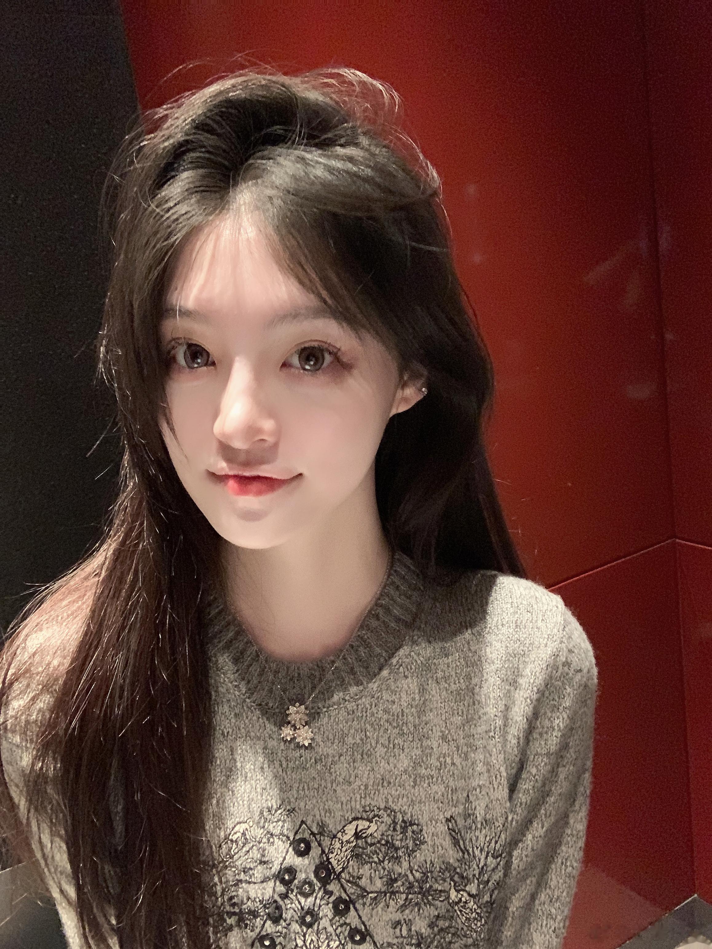 本小姐可不做低端感情里的福尔摩斯 ​​​