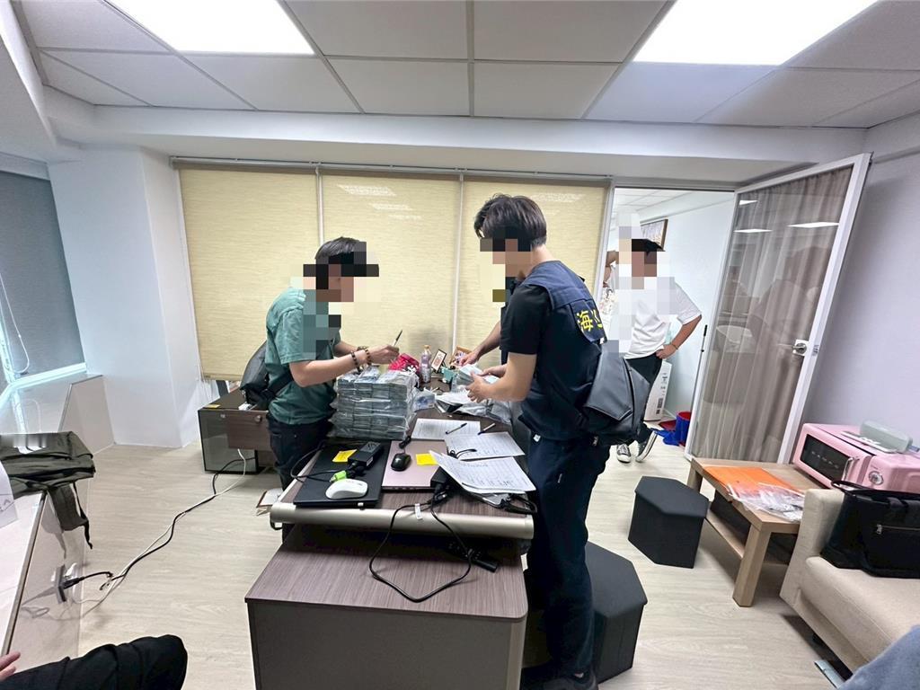 这起牵动岛内AI产业链的高阶芯片服务器走私案，追查动作再升级。

基隆地检署28