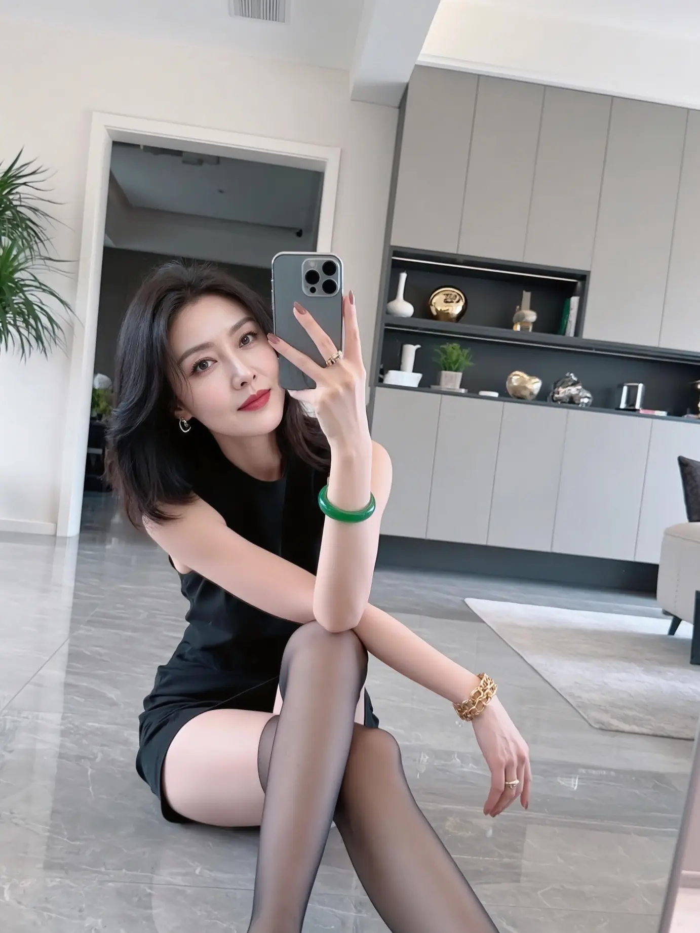 AI黑裙自拍 随变ai随便玩