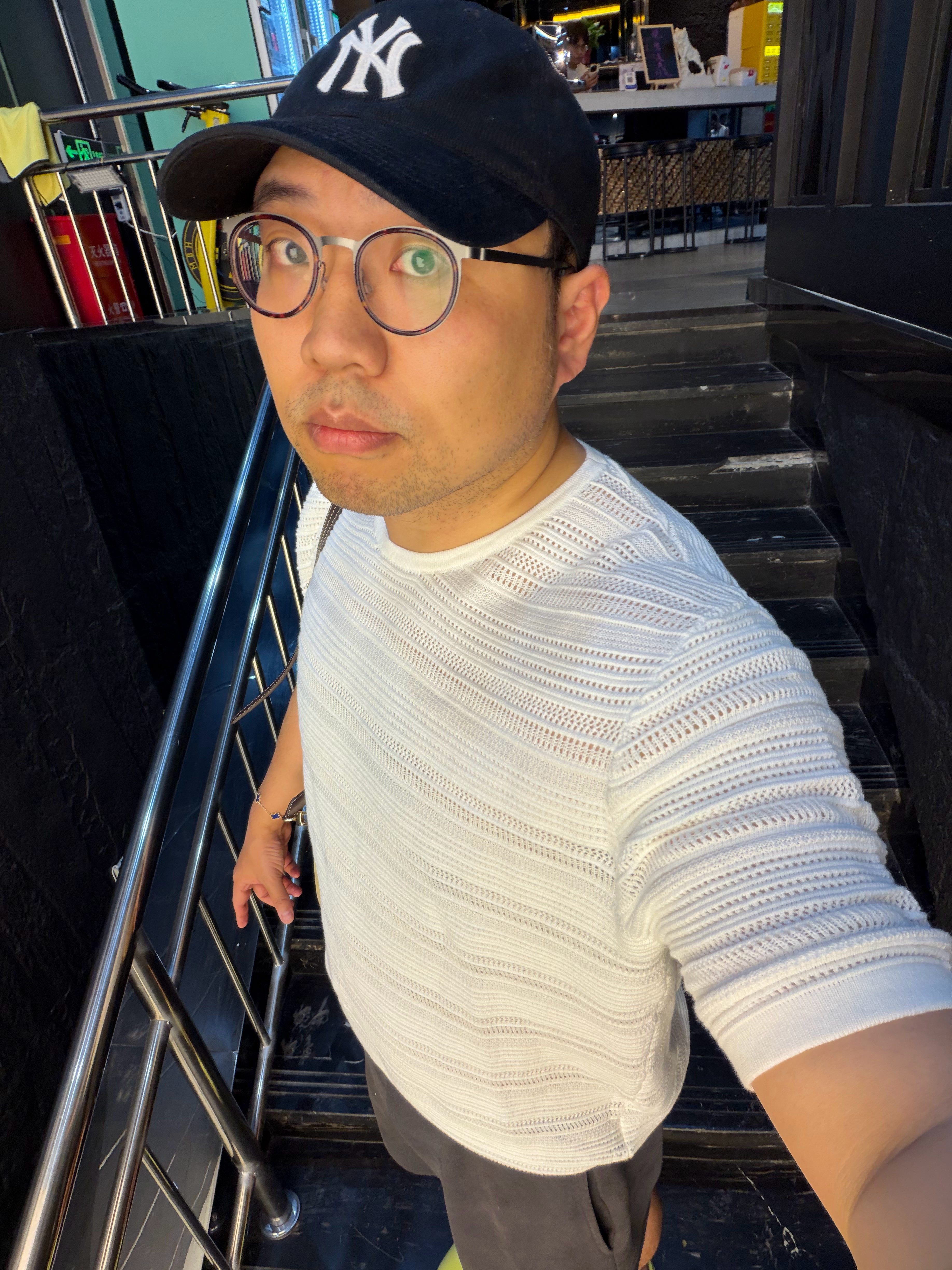 今日份锻炼结束，继续去设计师那煎熬。。。你们看我有没有变薄一些