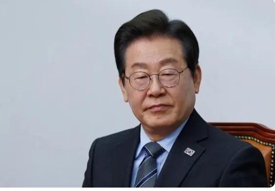 半岛局势突然迎来缓和信号！李在明就民间无人机越境一事主动向朝方表达遗憾，这步棋走