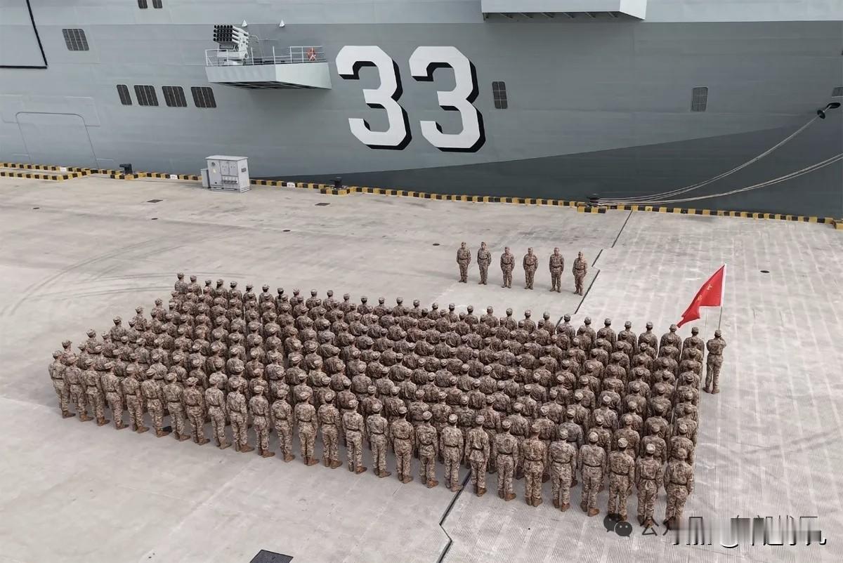 安徽舰，新年开训，这场面有点震撼了……

还是老生常谈，这一次照片拍的，还算可以