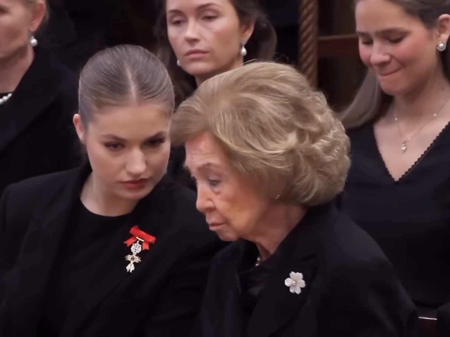 西班牙王室  送别艾琳，一些波旁家的团结&温情时刻