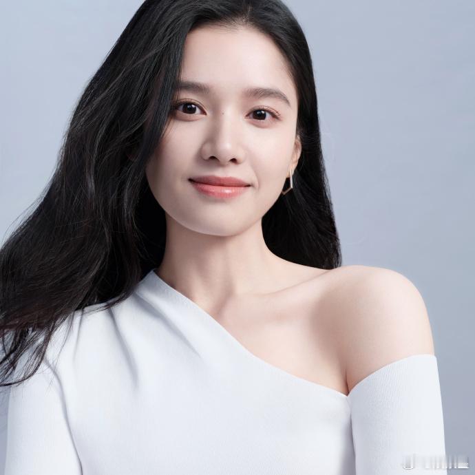 张婧仪   