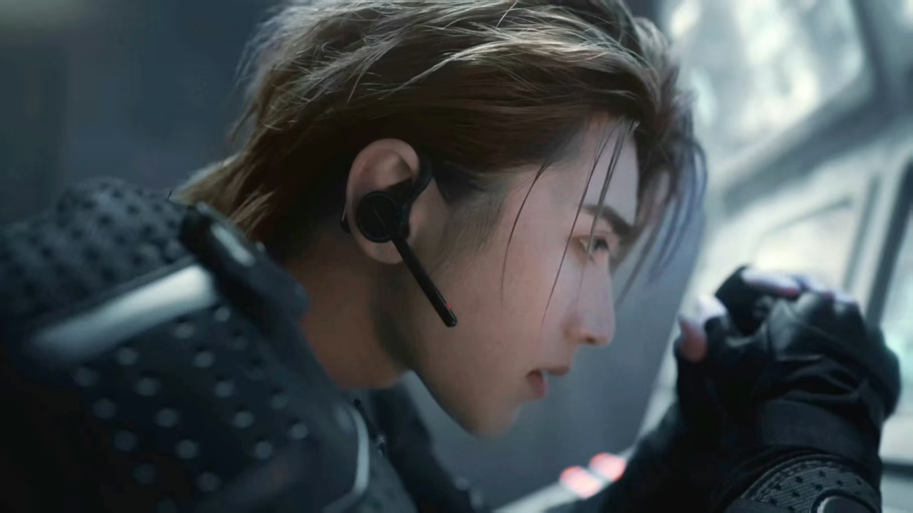 蔡徐坤有种真人吊打建模的帅 谁懂这种“打破虚拟滤镜”的帅！建模脸靠算法堆砌精致，