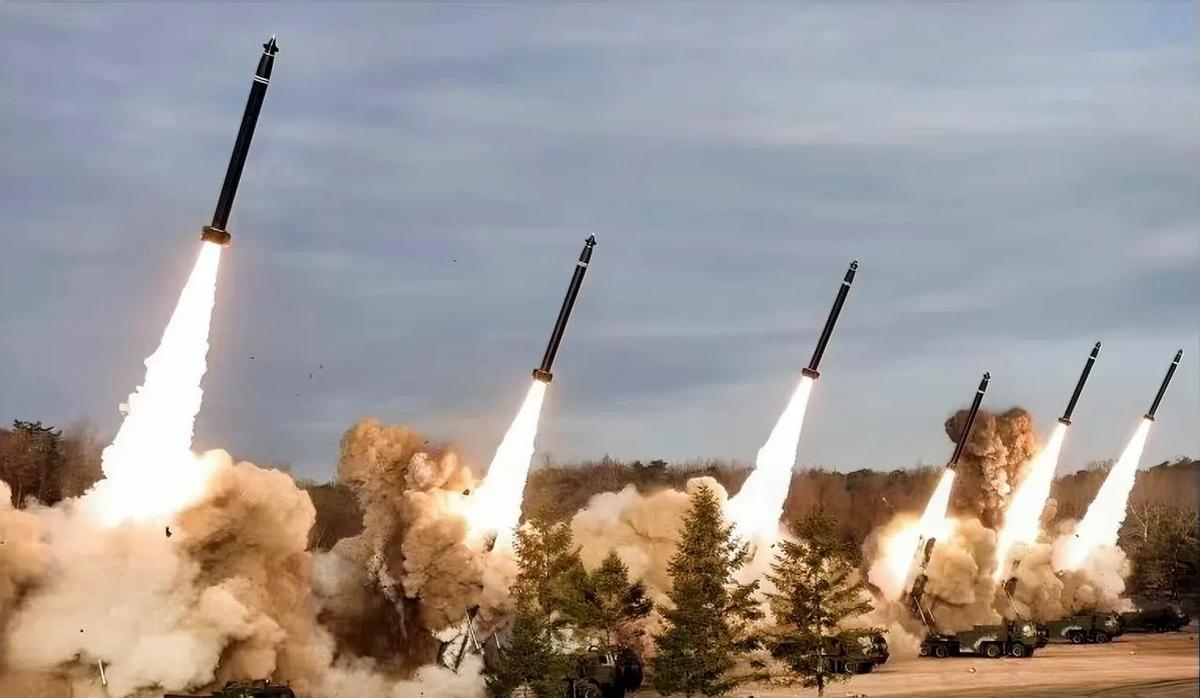 4月19日凌晨，大批导弹密集射向日本海，高市早苗这下尝到后果了！

4月19日清