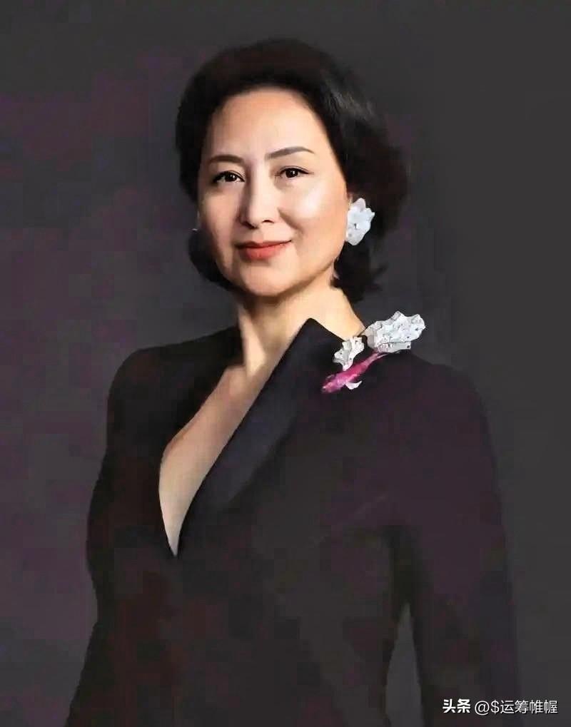 何超琼，不再隐忍！
3月31日晚上，赌王大女儿何超琼，突然冲上热搜，这次她无论如