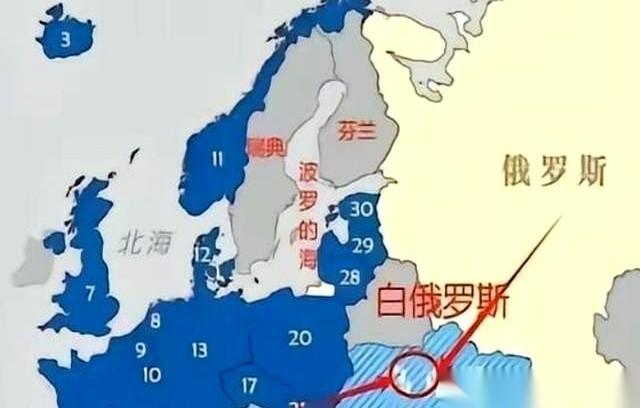 欧洲正在疯狂往乌克兰砸钱，那动作急得，像是在给自己买救命的药。
900亿欧元，这