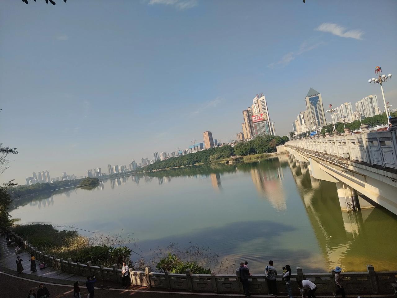 拍一张我的城市美景南宁南湖大桥，景致宜人！