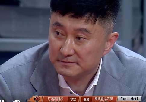 广东这是咋回事？不是第一节，第二节都限制住了皮特森，第三节都最大比分领先18分了