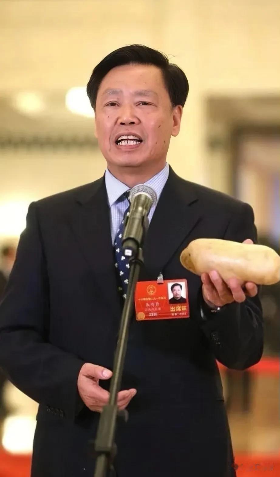 “水稻上山”是谁的主意？中国工程院院士、知名农业专家朱有勇，率先提出这个极具建设