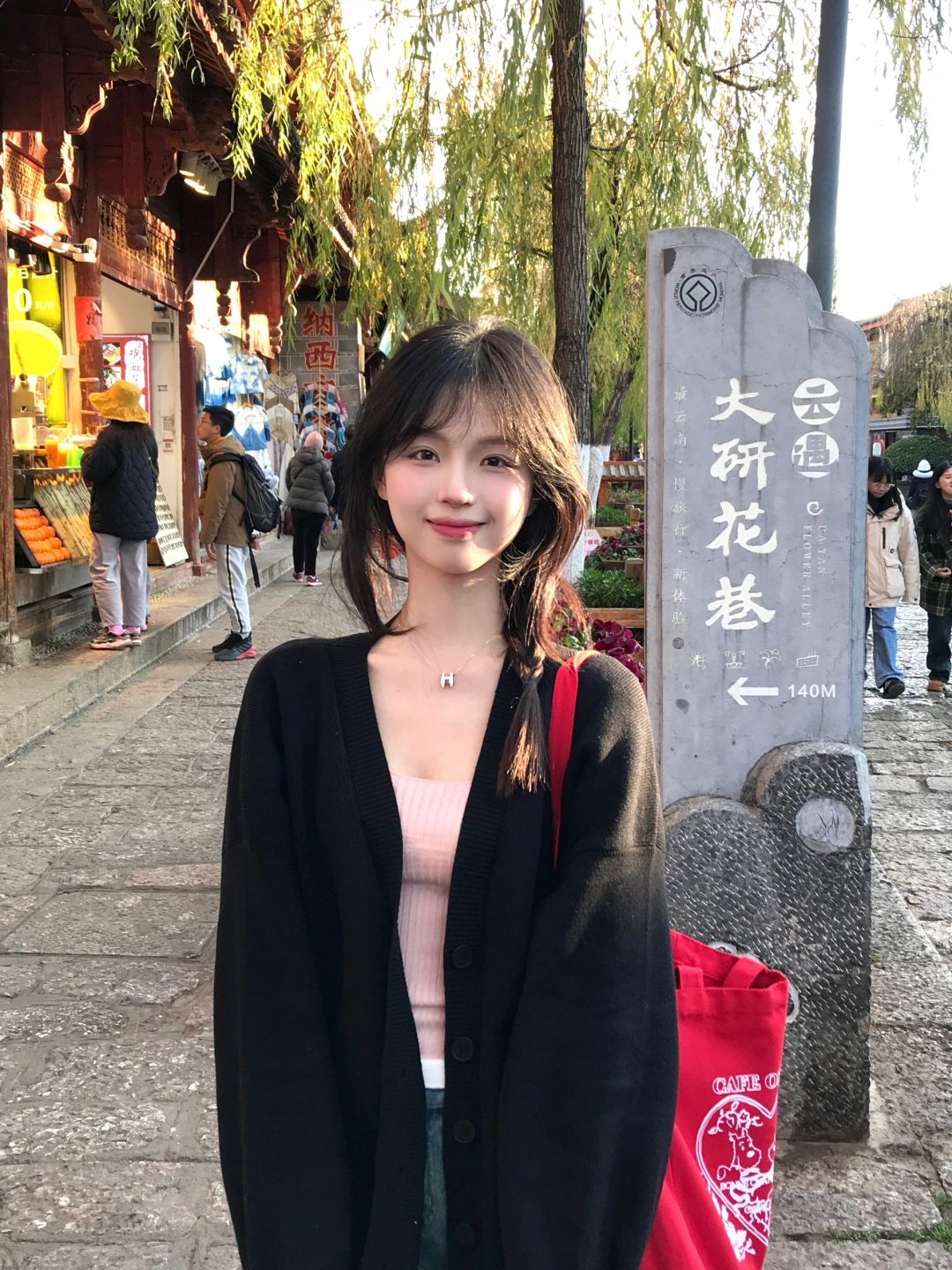 女生会喜欢这样的妆容和穿搭吗🥺！