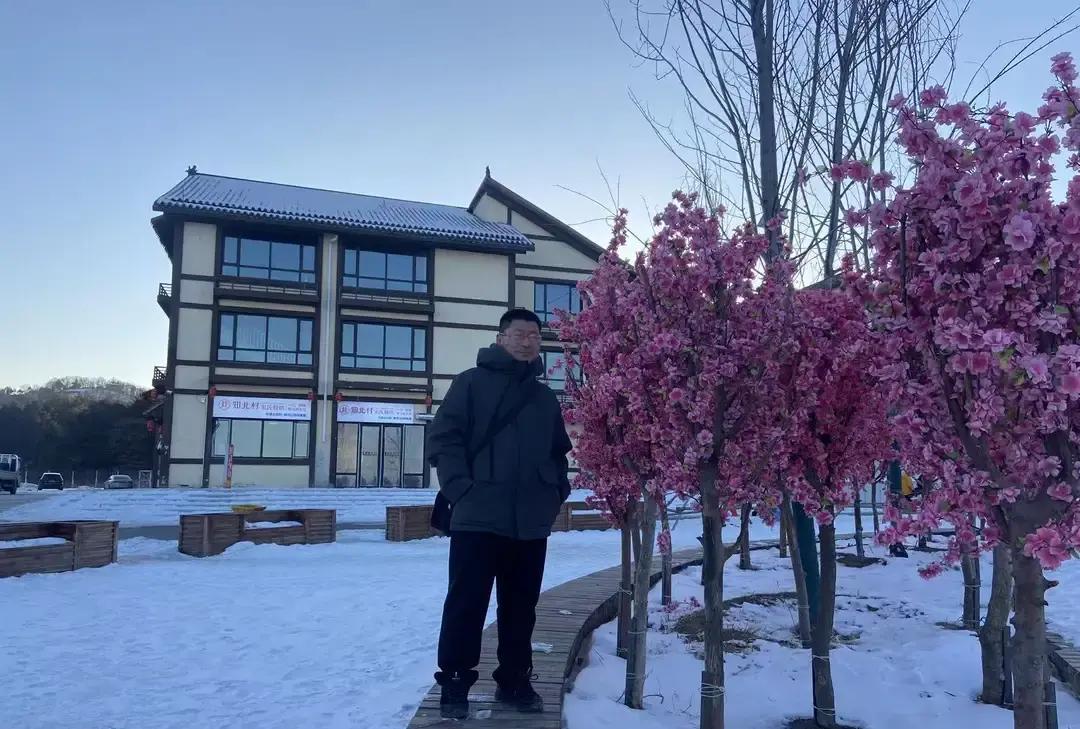 早上三件小事没做好挨批，中年夫妻硬把日子过成了项目管理
早上刚换鞋，老婆就递来一