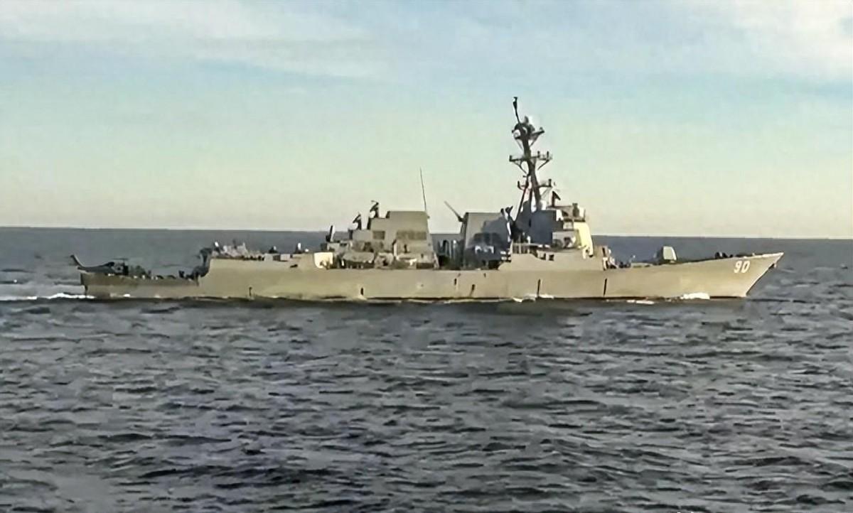 谁能想到，堂堂一个拥有14亿人口的南亚霸主，国家运转的命脉竟然只剩下可怜的10天