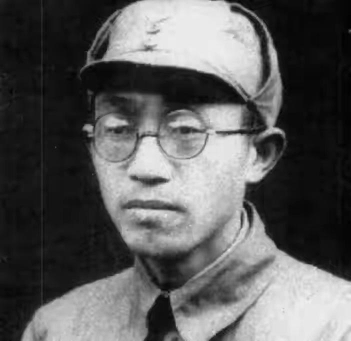 临终嘱托震彻人心！黄克诚：以后谁让主席背黑锅，你们必须站出来
 
1980年11