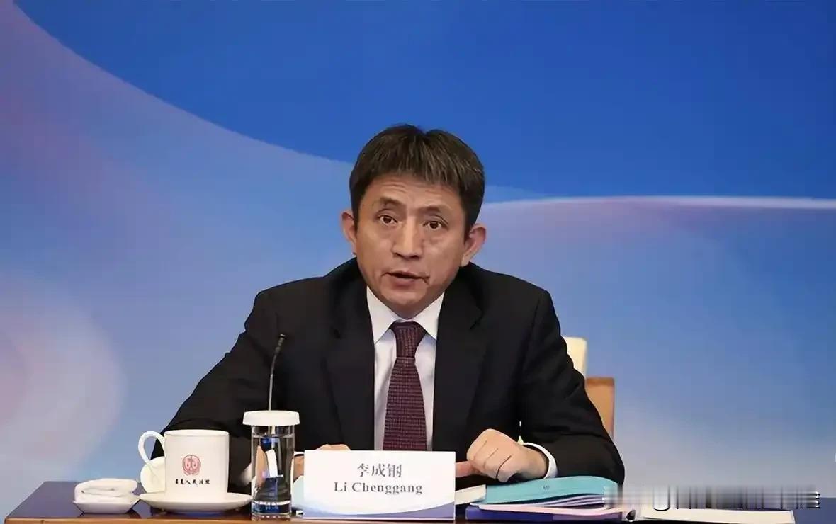 中美第三轮谈判火热开场！特朗普喊话访华，李成钢硬核应对，贸易战要翻篇？

中美贸