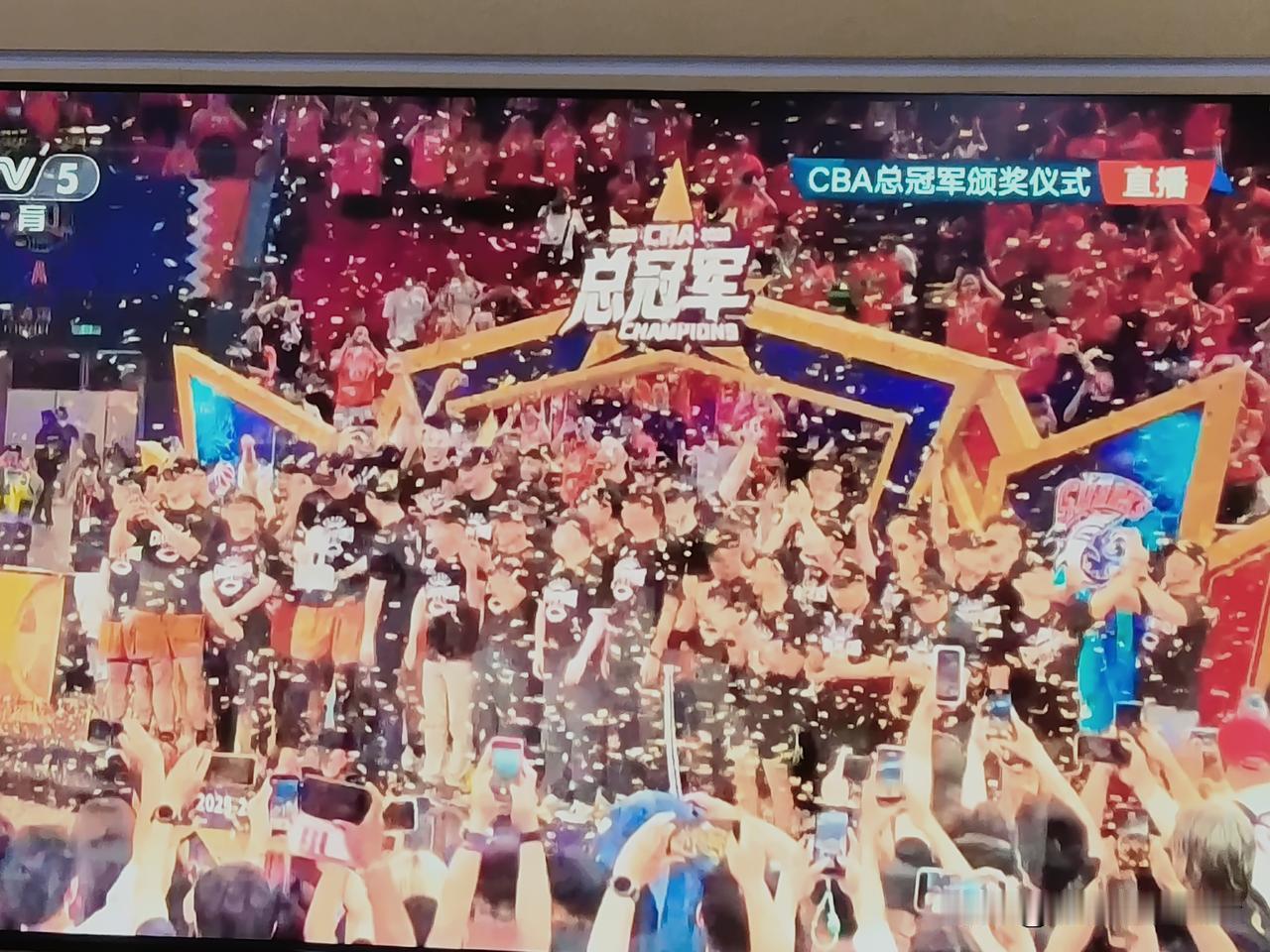 今年CBA总决赛，是提前写好的吗？

今年常规赛排名第一的上海，排名第二的卫冕冠