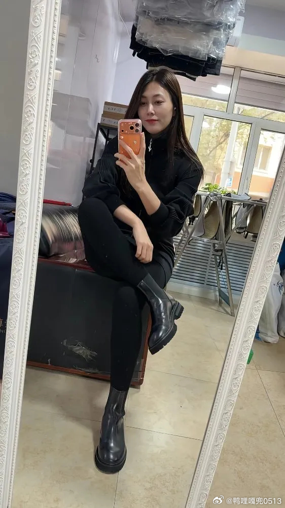 你会喜欢主动的女生吗美女热门美女 日常居家风格 