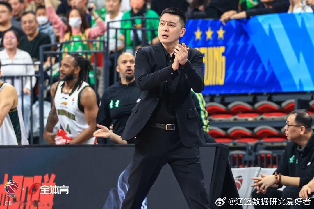 【图集】2025-26赛季CBA联赛 常规赛第3轮 北京北汽VS辽宁本钢辽宁男篮