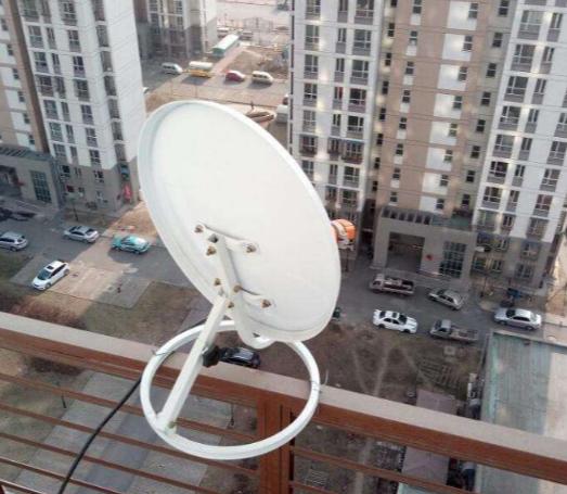 为何“卫星锅”被禁止安装，它到底可以看到啥？真相可能比你想象的更复杂。📡
很多
