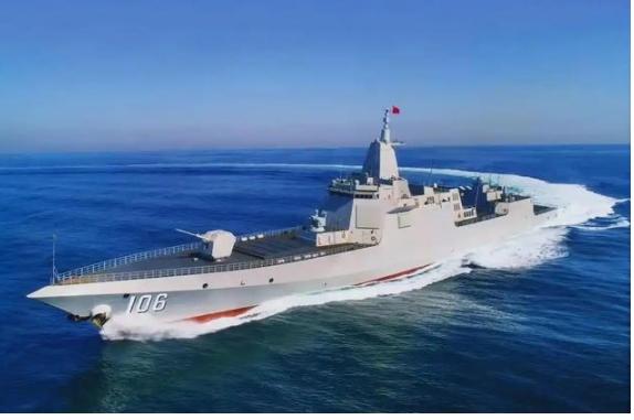 俄专家评价：中国造的新式武器越来越厉害，像东风-17导弹、055大驱这些，性能指