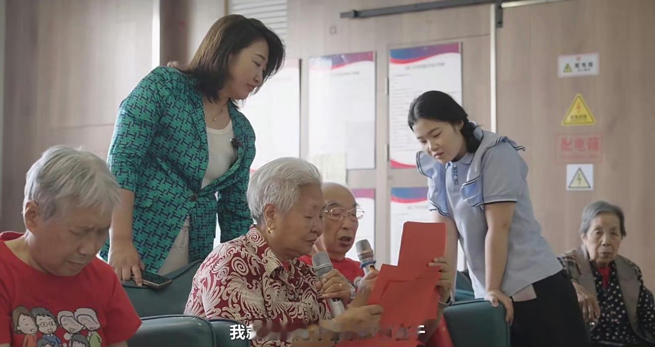 入职怀疑自己能行吗一干就是15年初入行业时满心不确定，总纠结自己是否胜任，没想到
