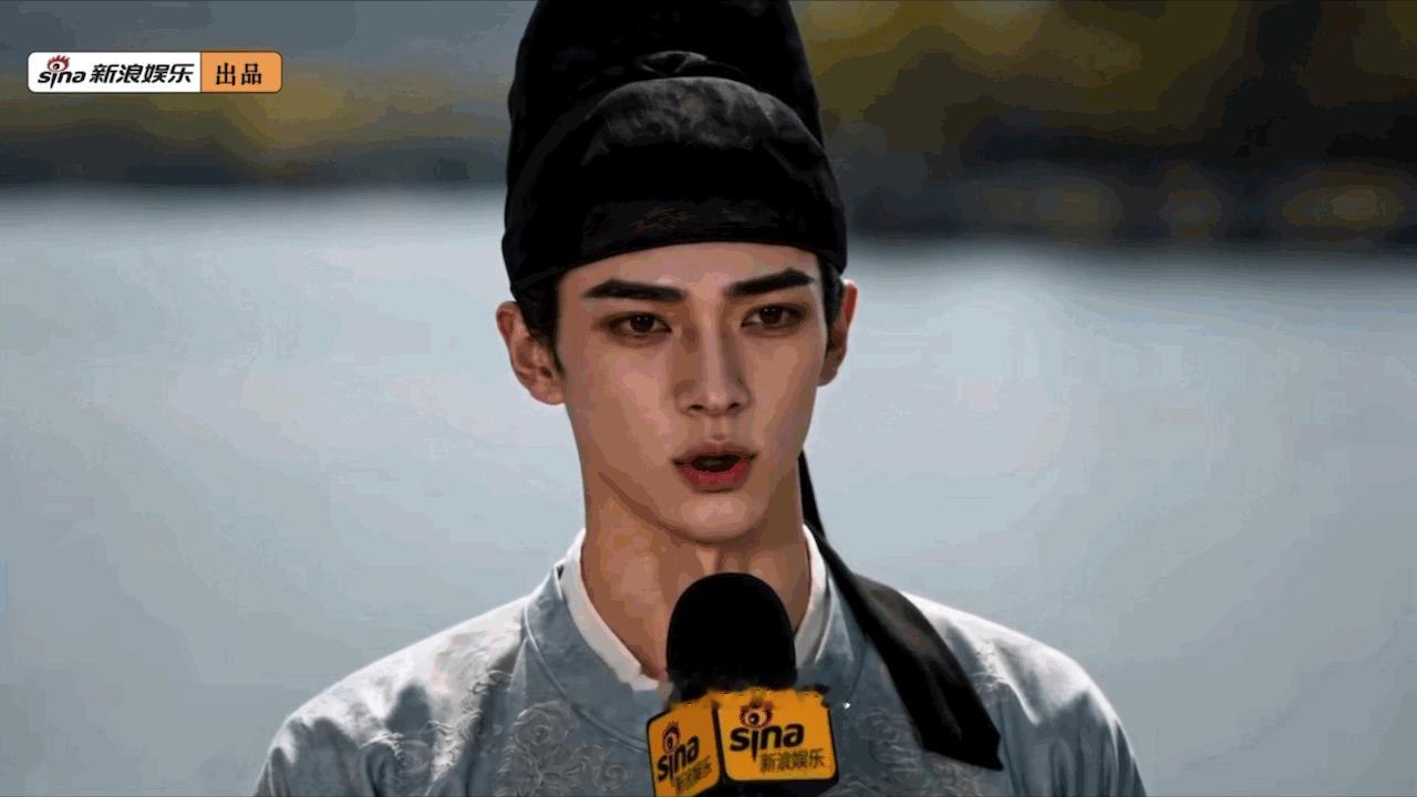 新浪娱乐专访砚边青梅CP AI剧主演都有专访了 谈到AI和创作者晚晚，《砚边青梅