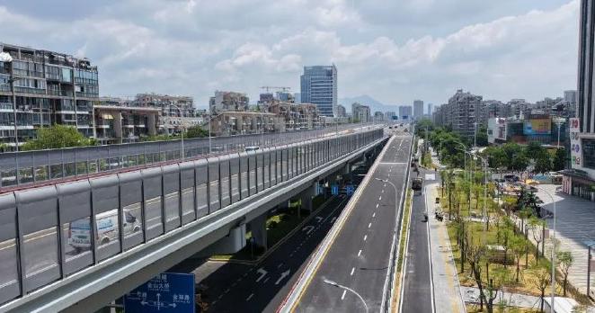福州市重要缓堵工程金山大道提升改造工程取得最新成果花溪路口上下匝道桥全部完工并通