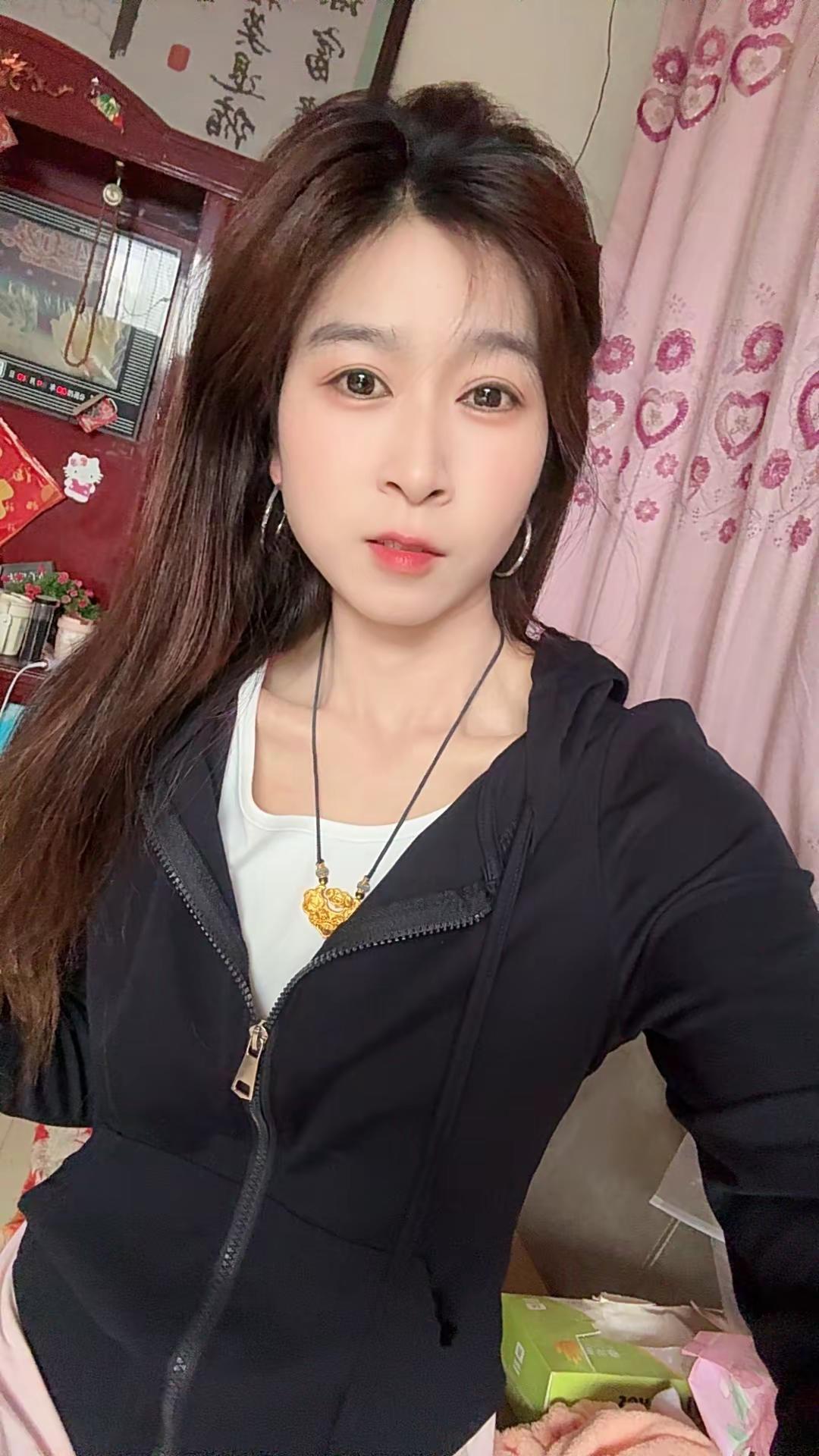 不会化妆不会穿搭，还一身排骨，你说我还剩点啥……🤣🤣🤣🤣🤣也就我敢说真