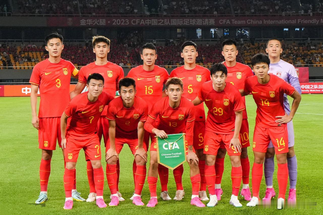 我目前并不支持我国申办世界杯。

我国基建、办赛能力、接待水平早已达到世界顶级，
